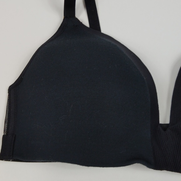 Lively Black Wireless Bra - Picture 4 of 8